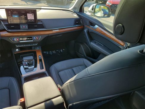 Certified 2023 Audi Q5 2.0T Premium Plus w/ Premium Plus Package image 24