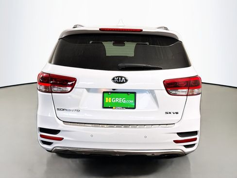 Used 2016 Kia Sorento SX image 8