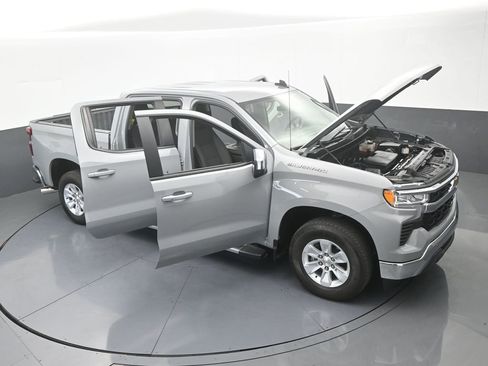 Used 2024 Chevrolet Silverado 1500 LT RWD image 70