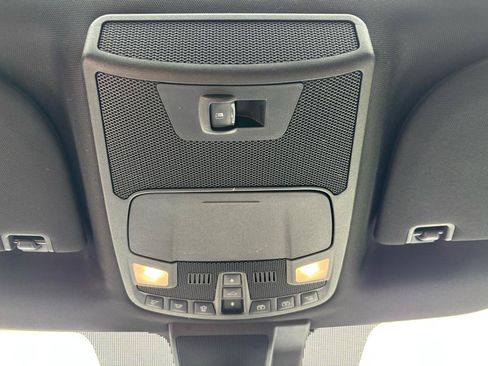 Used 2019 Ford F150 XLT w/ Equipment Group 302A Luxury AWD/4WD image 34