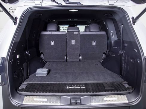 Used 2023 Lexus LX 600 4WD w/ Appearance Package image 9