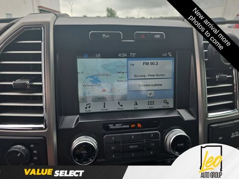 Used 2016 Ford F150 Platinum w/ Equipment Group 701A Luxury AWD/4WD image 7