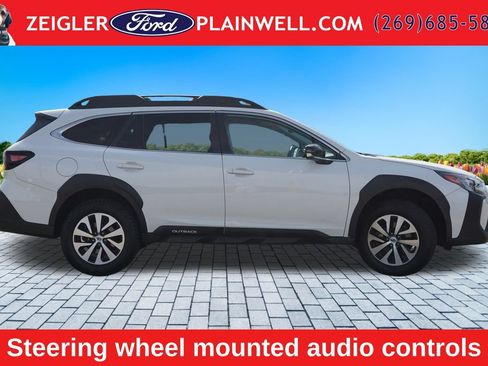 Used 2023 Subaru Outback Premium AWD/4WD image 6