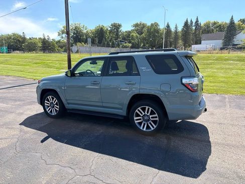 Used 2022 Toyota 4Runner TRD Sport w/ Technology Package AWD/4WD image 37