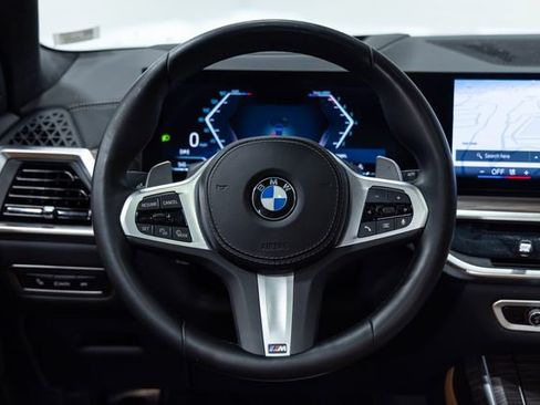 Certified 2024 BMW X7 xDrive40i w/ M Sport Package image 14