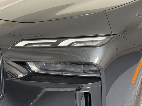 Used 2026 BMW 740i RWD image 7