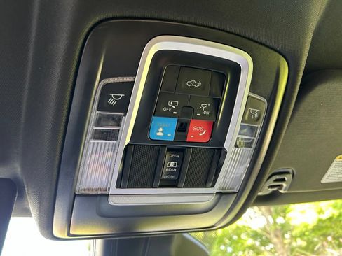 Used 2025 RAM 1500 Limited AWD/4WD image 71