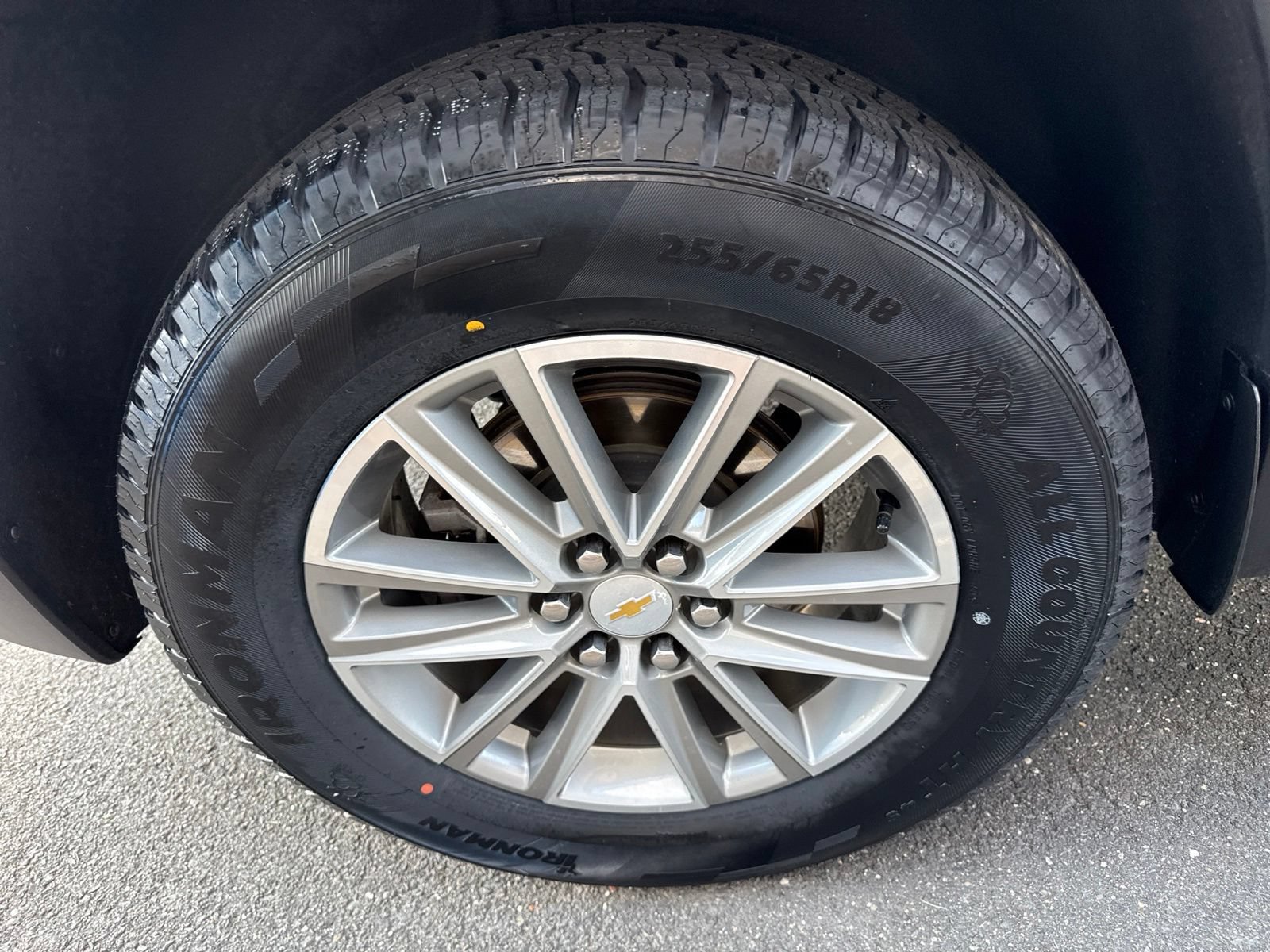 Used 2023 Chevrolet Traverse LT AWD/4WD image 13
