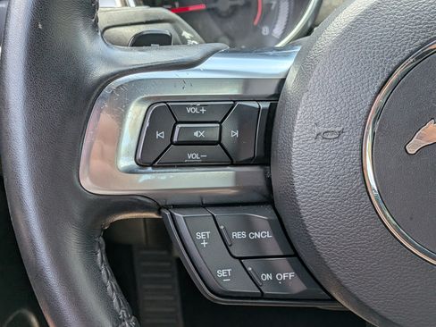 Used 2020 Ford Mustang Premium RWD image 23