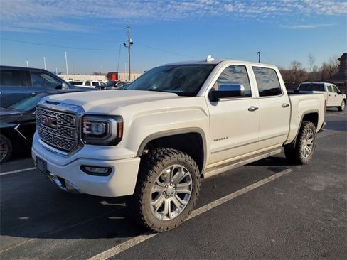 Used 2018 GMC Sierra 1500 Denali w/ Denali Ultimate Package image 2