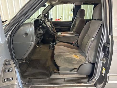 Used 2007 Chevrolet Silverado 2500 LT w/ Heavy-Duty Power Package AWD/4WD image 25