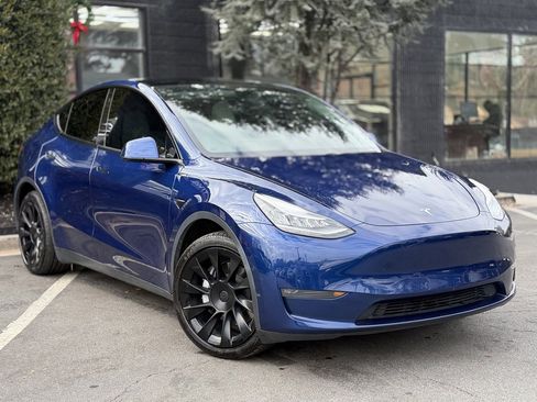 Used 2020 Tesla Model Y Long Range image 7