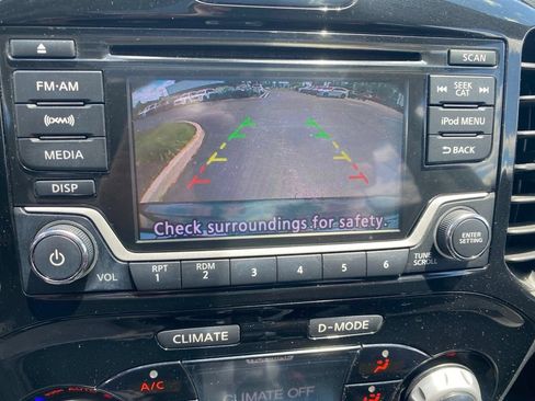 Used 2017 Nissan Juke SV AWD/4WD image 12