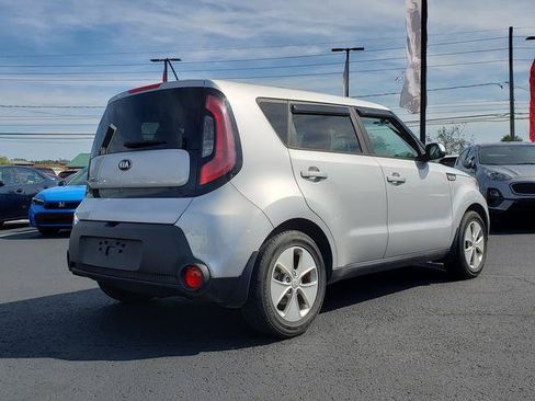Used 2016 Kia Soul FWD image 3