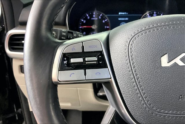 Certified 2022 Kia Telluride SX w/ Nightfall Edition Package AWD/4WD image 10