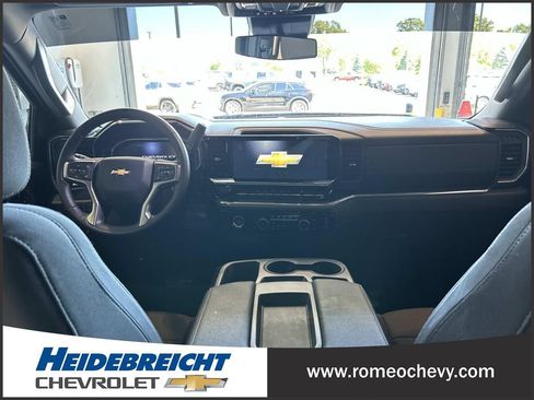 Certified 2024 Chevrolet Silverado 1500 LT AWD/4WD image 16
