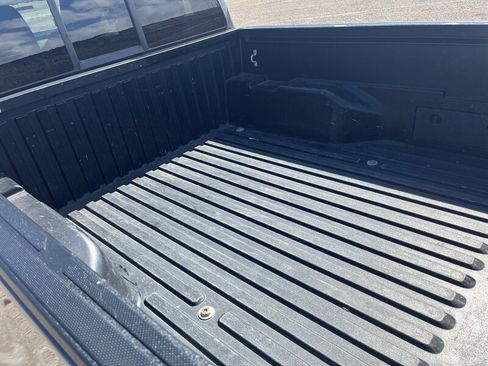 Used 2021 Toyota Tacoma SR AWD/4WD image 9