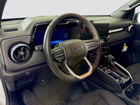 Used 2025 Chevrolet Colorado Z71 w/ Technology Package image 10