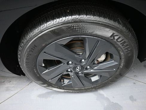 Certified 2023 Hyundai Elantra SEL w/ Cargo Package image 15