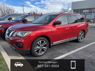 Used 2017 Nissan Pathfinder Platinum w/ Family Entertainment Package video 1