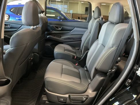 Used 2025 Subaru Ascent Onyx Edition image 22
