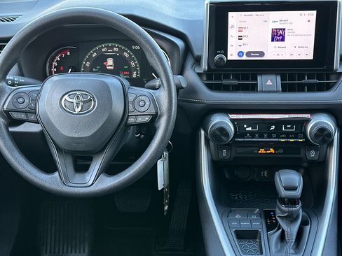 Used 2025 Toyota RAV4 LE FWD image 30