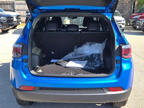 New 2026 Jeep Compass Latitude image 12