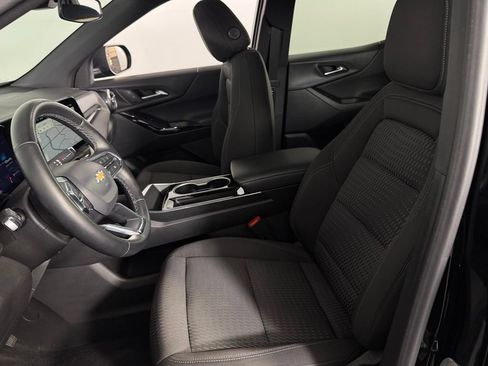Used 2025 Chevrolet Equinox LT FWD image 23