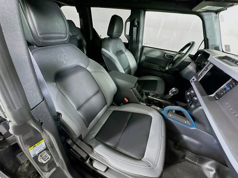 Used 2024 Ford Bronco Black Diamond AWD/4WD image 30