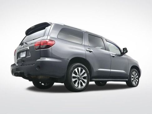 Used 2018 Toyota Sequoia Limited w/ Safety & Convenience Package image 36