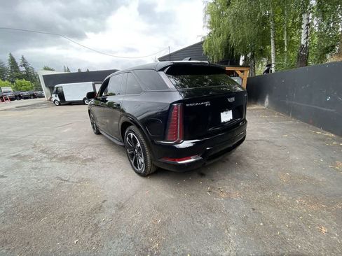 Certified 2025 Cadillac Escalade IQ Sport 1 w/ Smart Trailering package AWD/4WD image 4