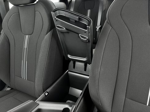 New 2025 Hyundai Elantra Sport FWD image 18