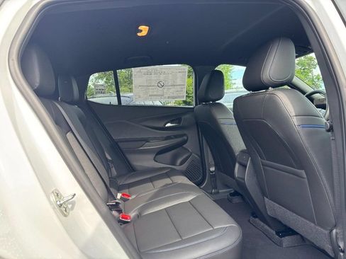 New 2026 Buick Envista Sport Touring w/ Convenience I Package FWD image 5