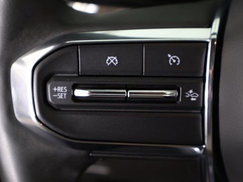 Used 2023 GMC Canyon Denali image 46