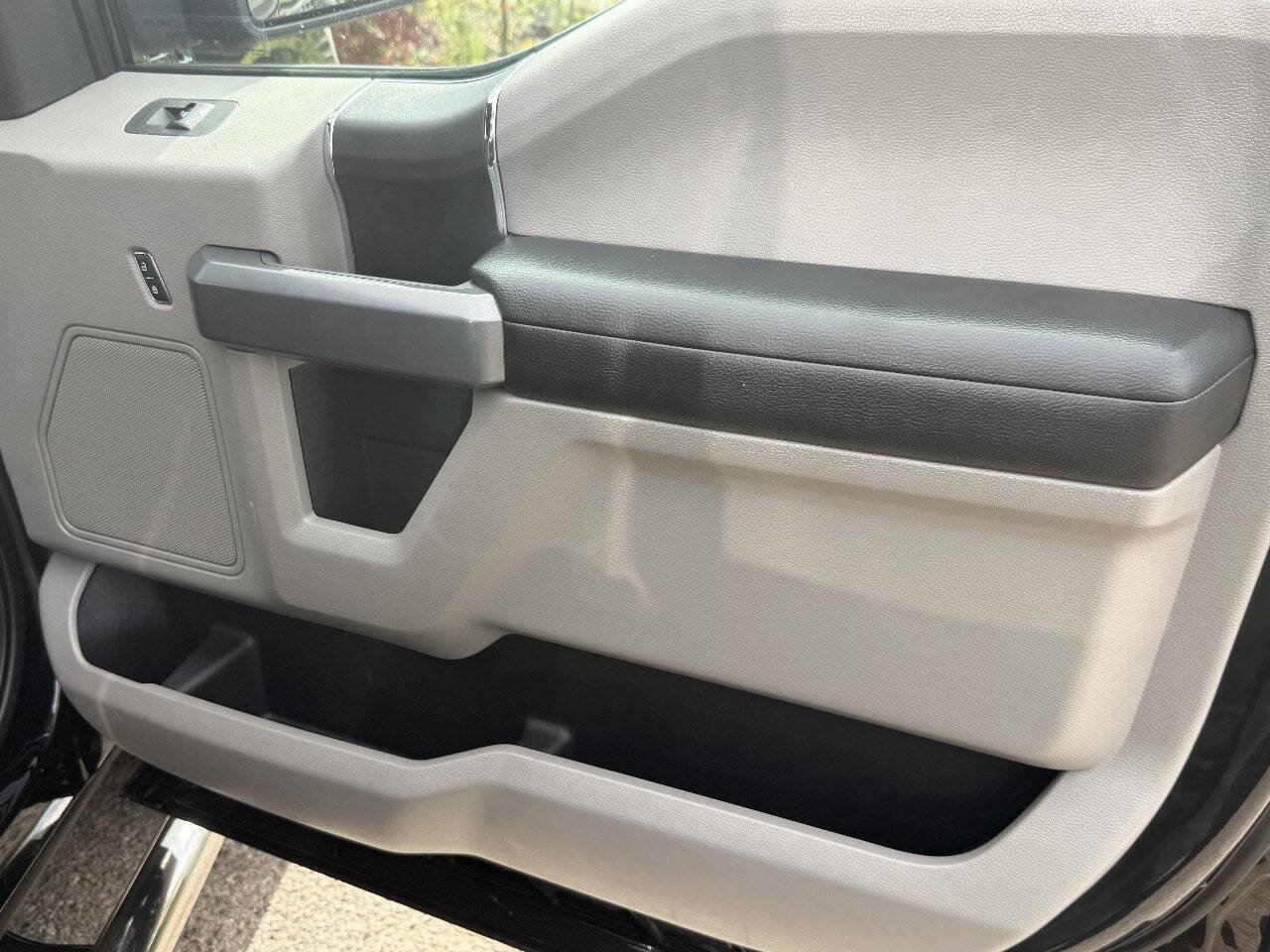 Used 2018 Ford F150 XLT AWD/4WD image 16