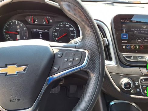 Used 2023 Chevrolet Malibu LT image 17