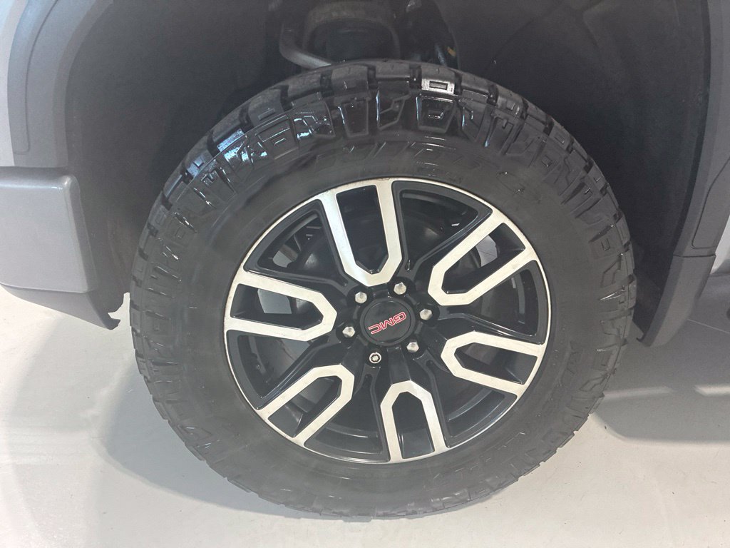 Used 2021 GMC Sierra 1500 AT4 w/ AT4 Preferred Package AWD/4WD image 12