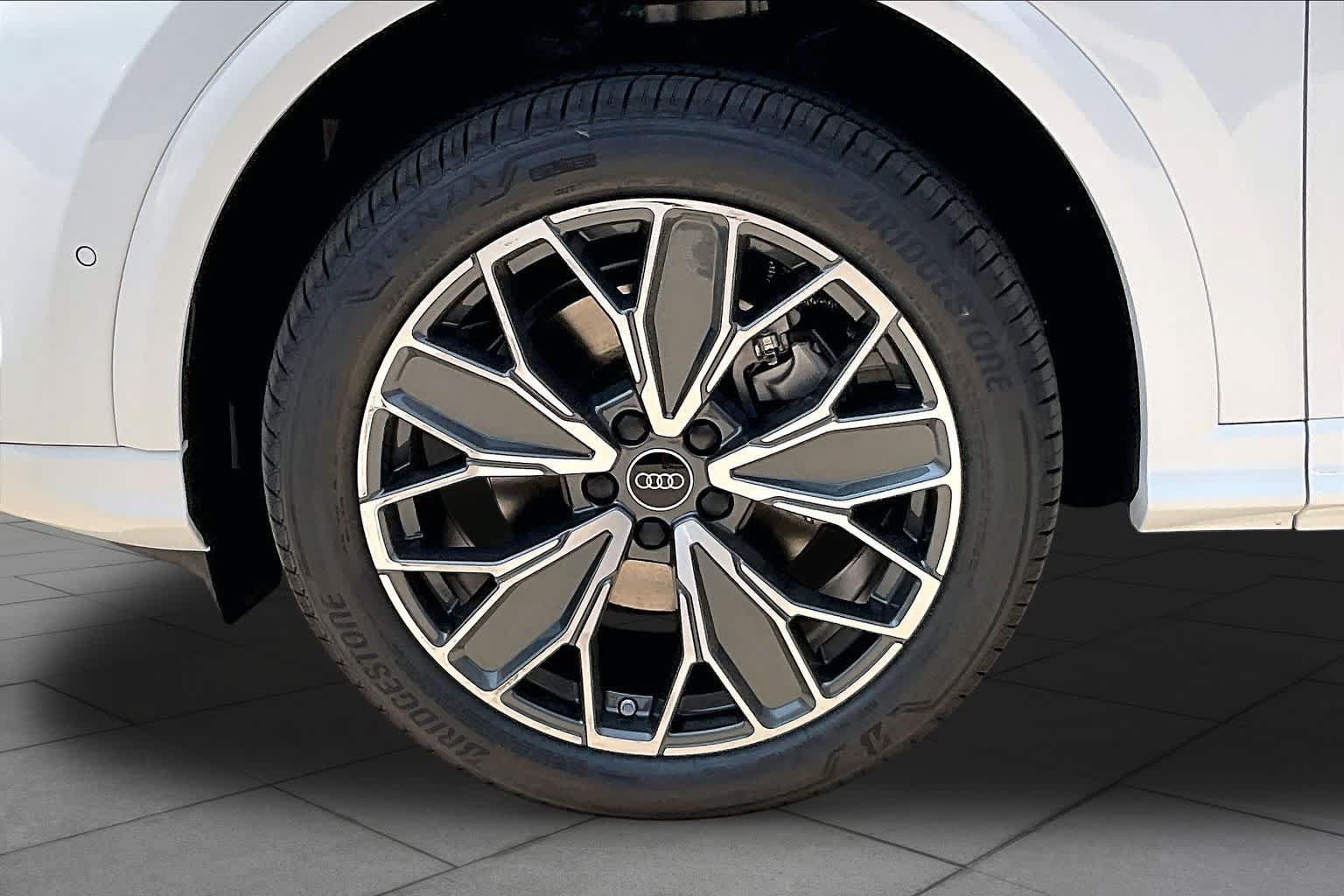 New 2026 Audi Q5 Premium w/ Premium Plus AWD/4WD image 11