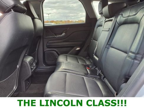 Used 2022 Lincoln Corsair AWD w/ Equipment Group 101A image 8