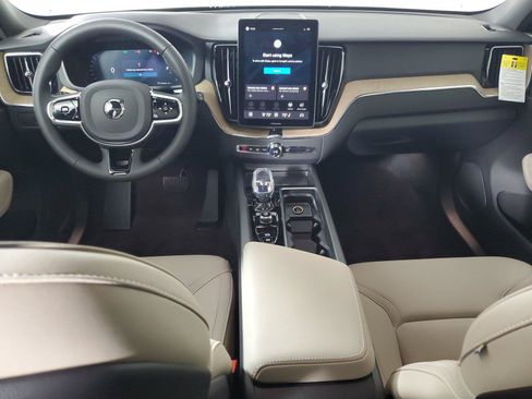 New 2027 Volvo XC60 B5 Plus AWD/4WD image 15
