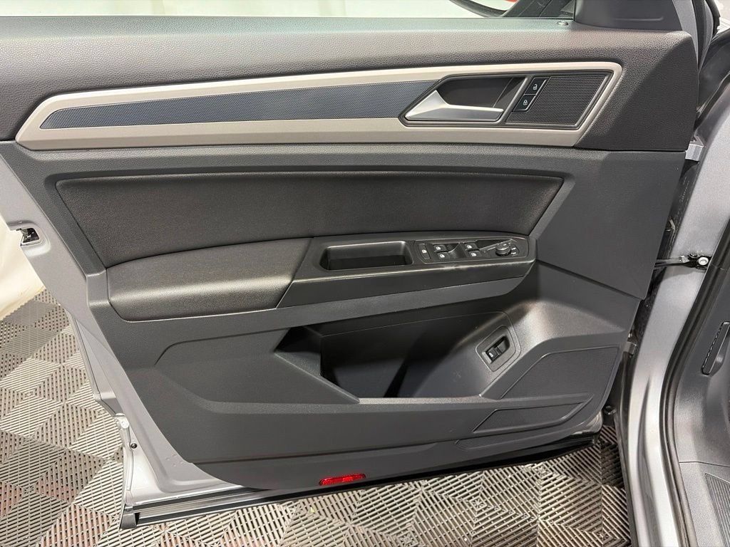 Used 2021 Volkswagen Atlas SE AWD/4WD image 15