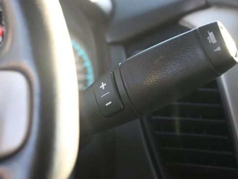 Used 2020 GMC Yukon Denali w/ Open Road Package image 28