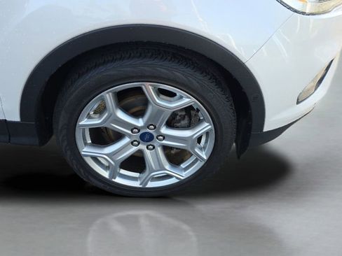 Used 2019 Ford Escape Titanium FWD image 26