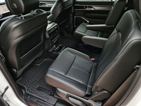 New 2026 Jeep Grand Wagoneer 4WD image 22