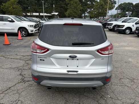 Used 2016 Ford Escape SE FWD image 6