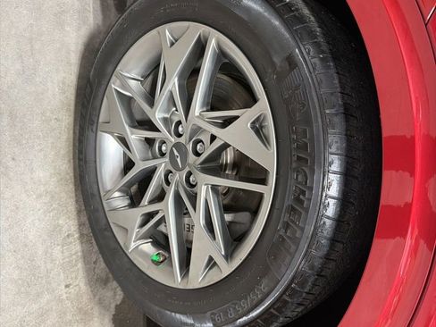 Used 2025 Genesis GV70 2.5T image 10