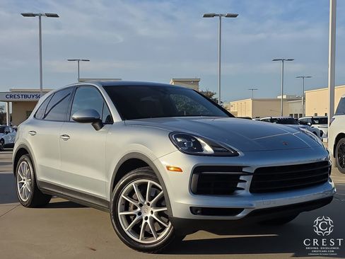 Used 2023 Porsche Cayenne image 1