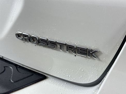 Used 2024 Subaru Crosstrek 2.5i Limited w/ Crosstrek Mirror Package image 14