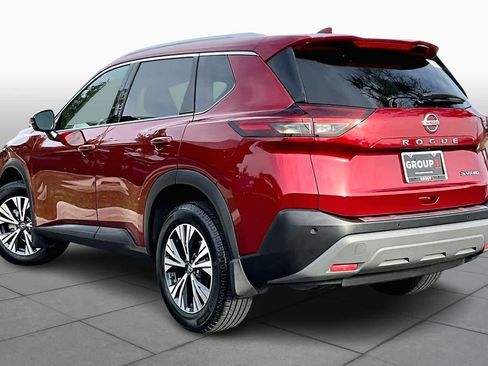 Used 2021 Nissan Rogue SV image 12