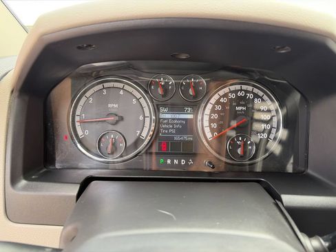 Used 2010 Dodge Ram 2500 Truck SLT w/ Luxury Group AWD/4WD image 11